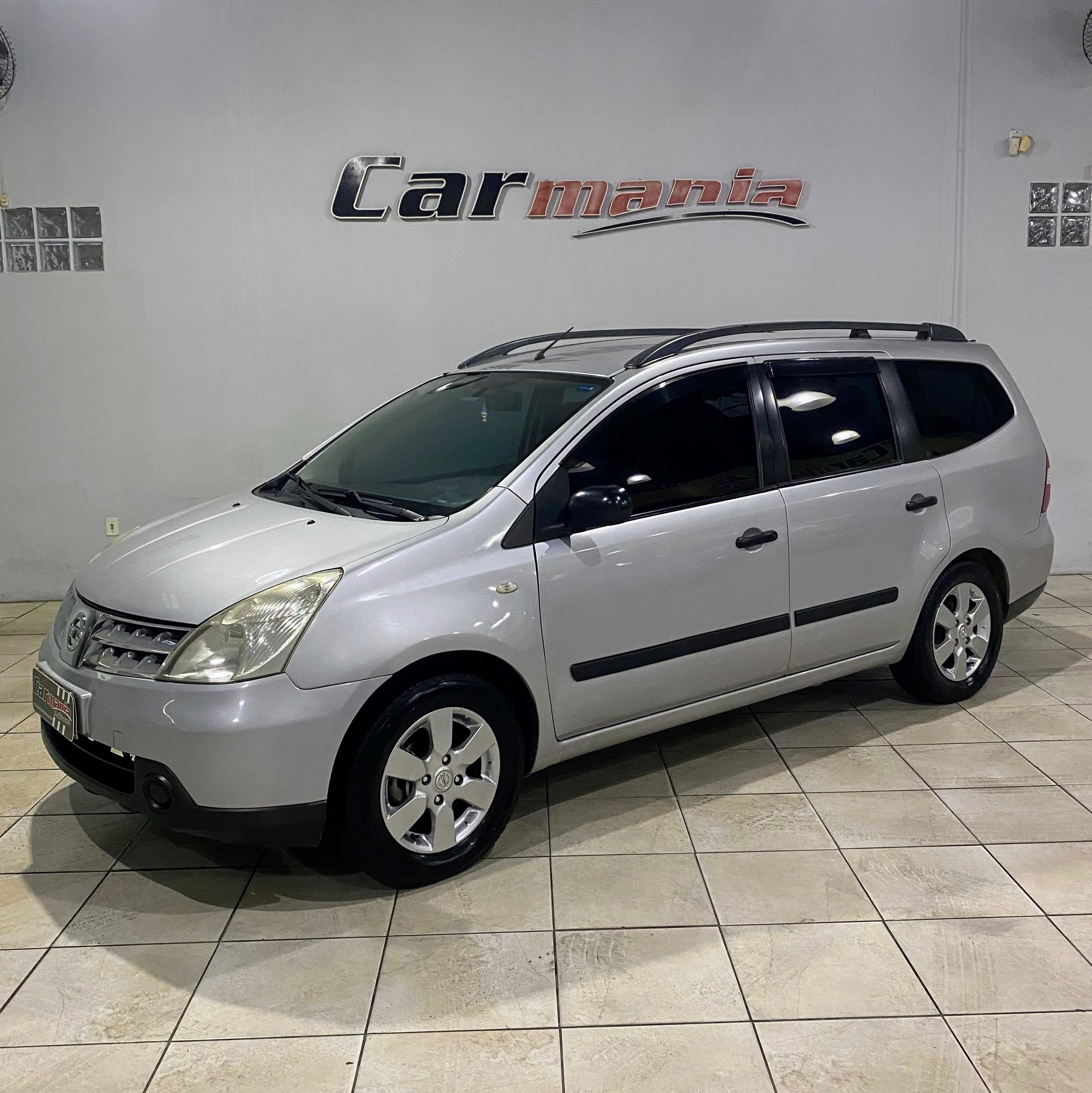 Grand livina - 7 lugares